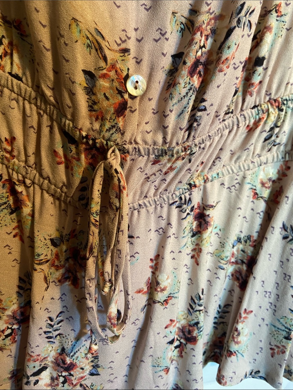 Soft pink blouse with cute details. New with tags never been worn. - Picture 3 of 6